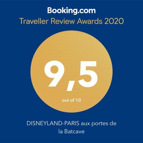Disneyland-Paris Aux Portes De La Batcave Бюсси-Сен-Жорж Экстерьер фото